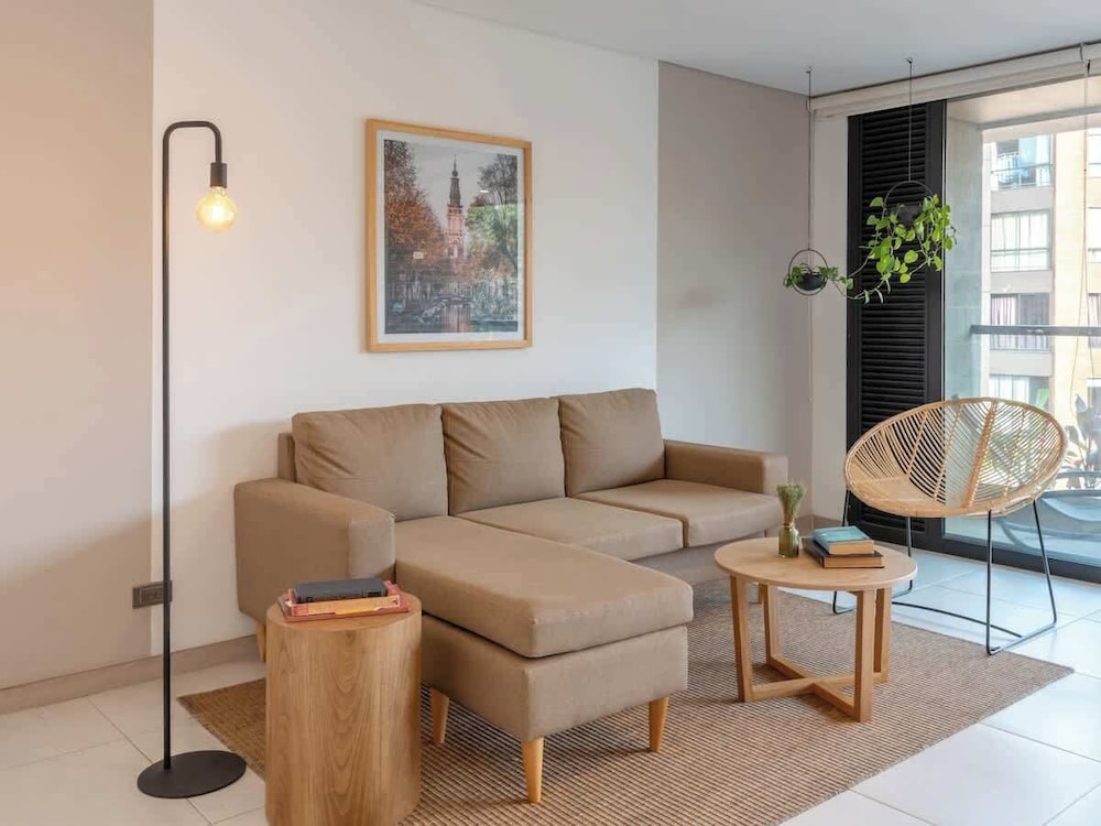 Fancy 3brw/ Balcony in Laureles Medellín