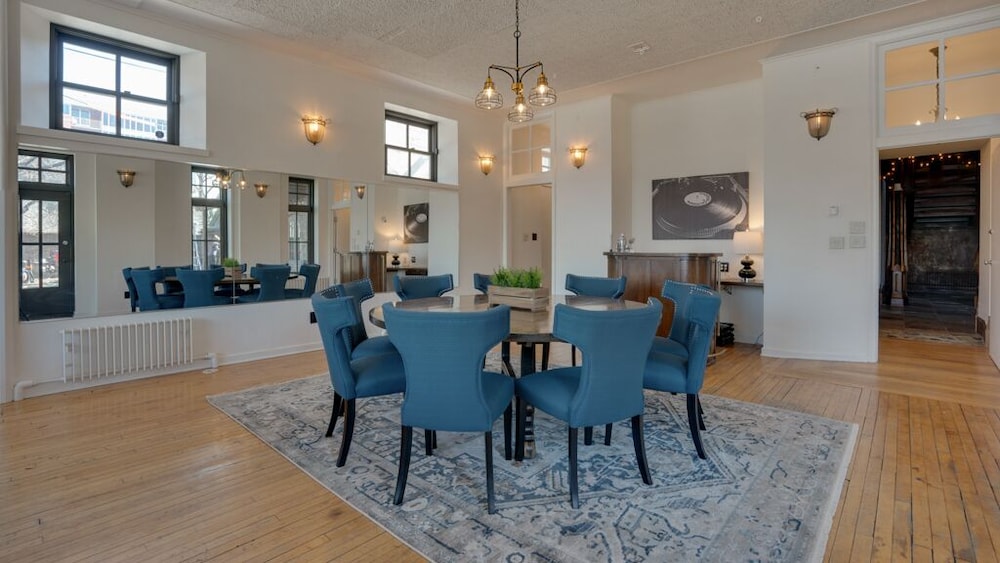 meeting & event spaces