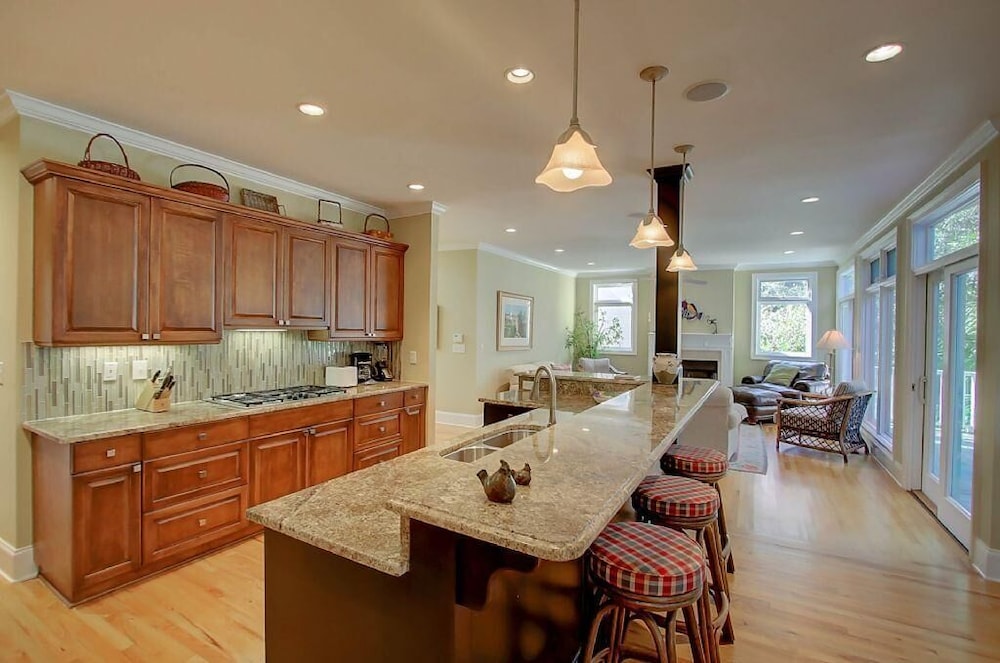5803 Back Bay Drive view 4