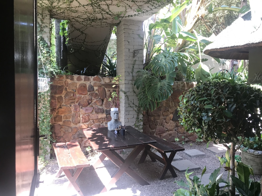 Waterhouse Guest Lodges 202 Lawley Street
