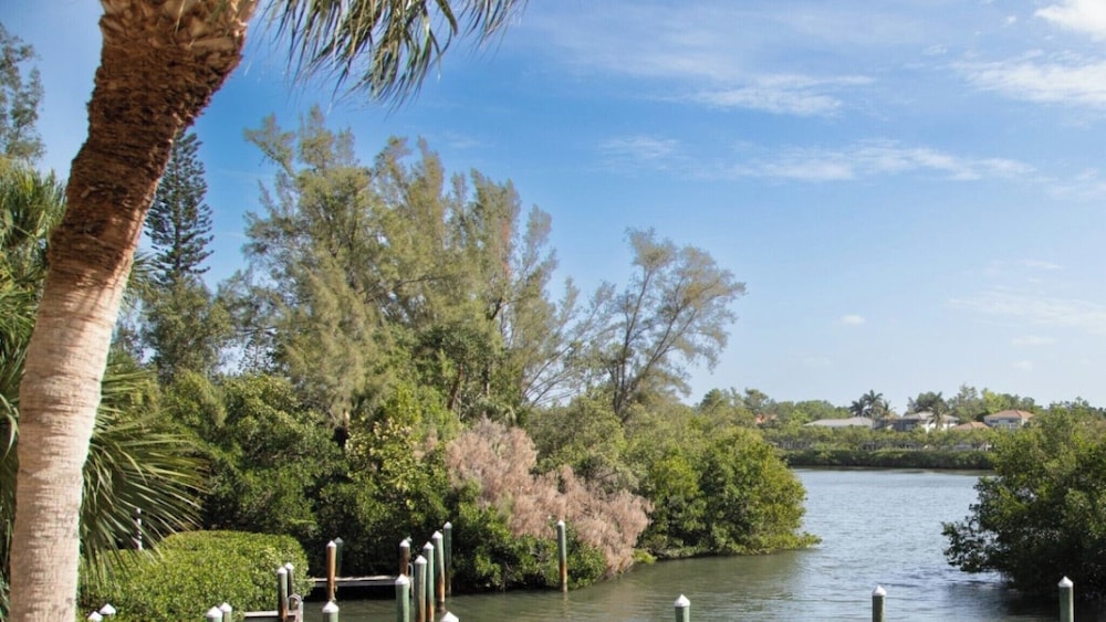 Longboat Bay Club by Coolvacay