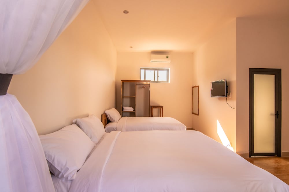 Aurora House view 3