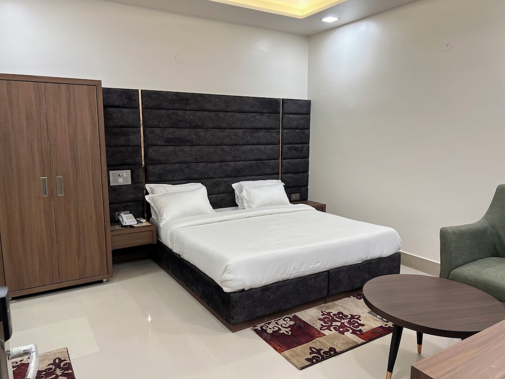 Narang Hotel