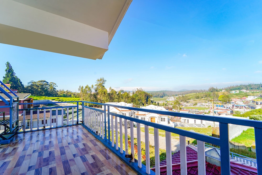 Fabhotel Bala Garden