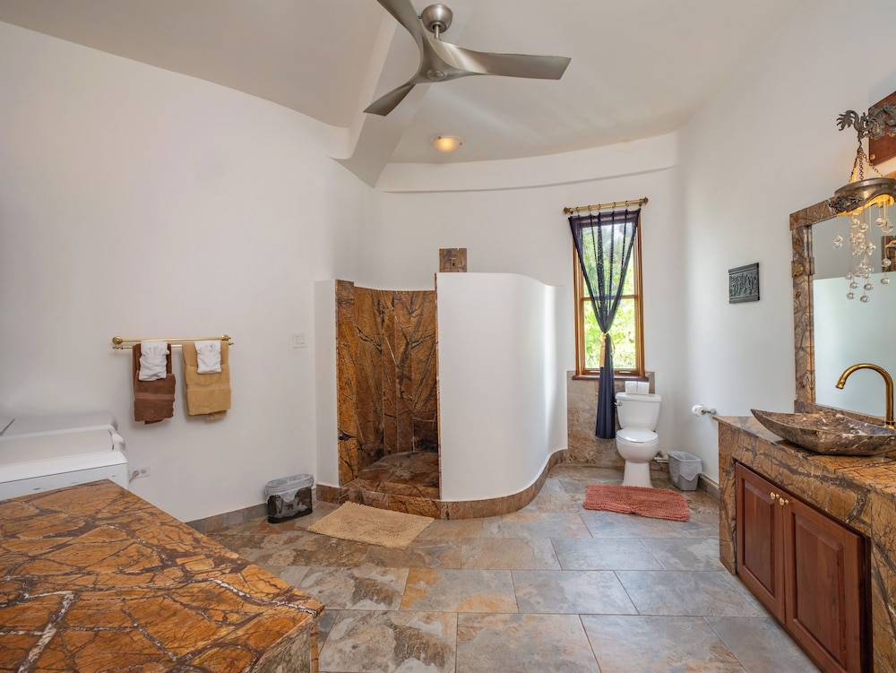 Rising Moon Villa