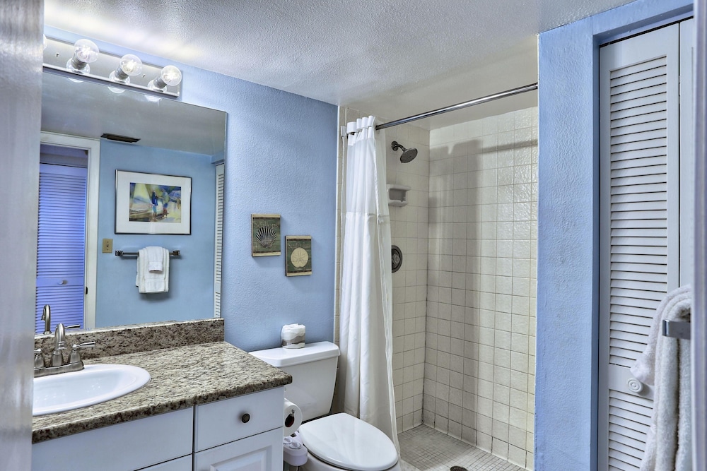 Ocean Sands 1-1002