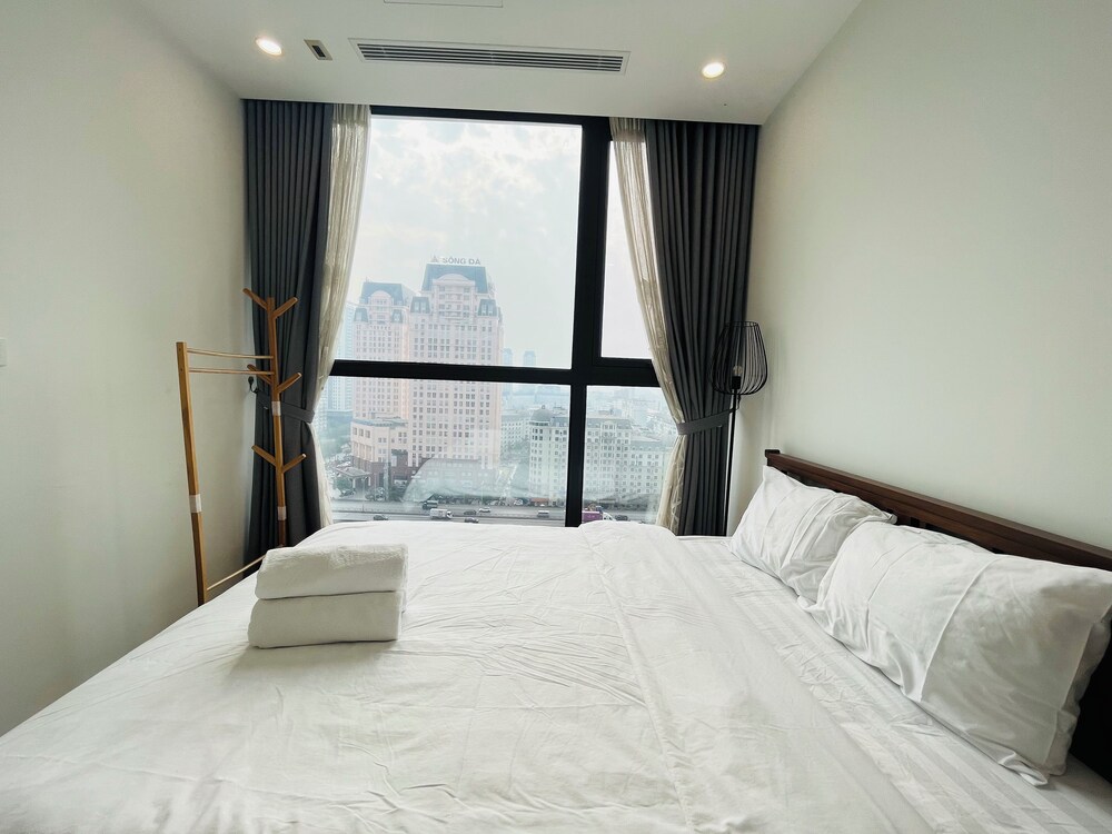 Vinhome Sky Lake-Sunhometel
