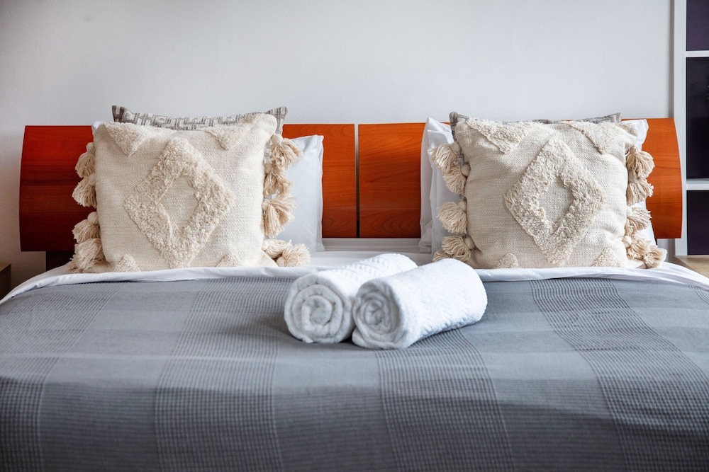 Cozy 2BR Near Notting Hill & Hyde Park