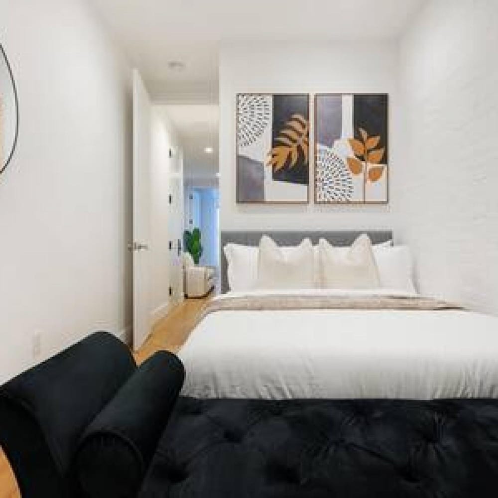 1290-6 Newly Renovated 2 Bedrooms in UES