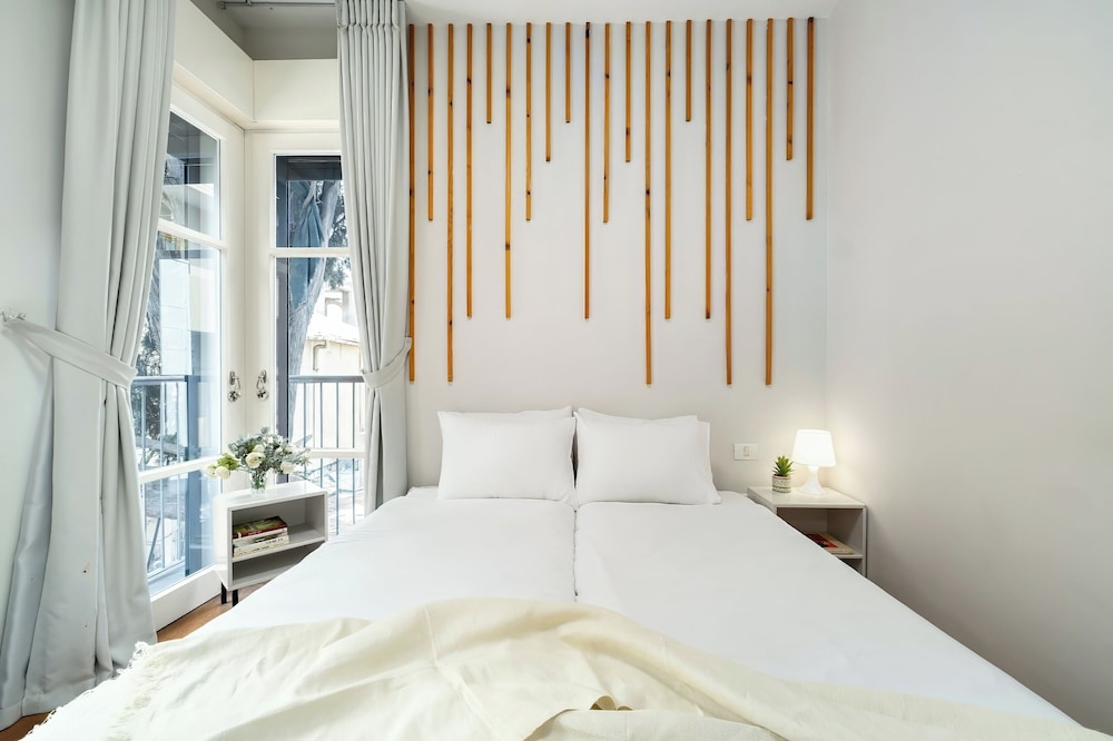 Allenby Urban Living Apartments by Sea N Rent