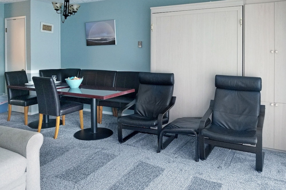 Ocean Terrace Condominiums