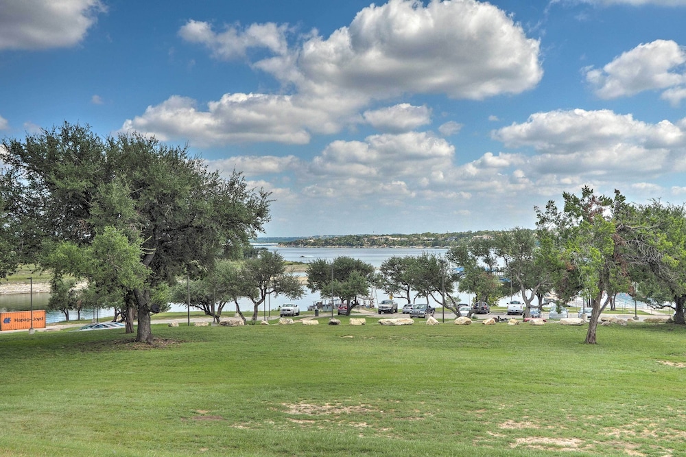 Modern Lake Travis Haven w/ Resort Amenities! - Property Image 14