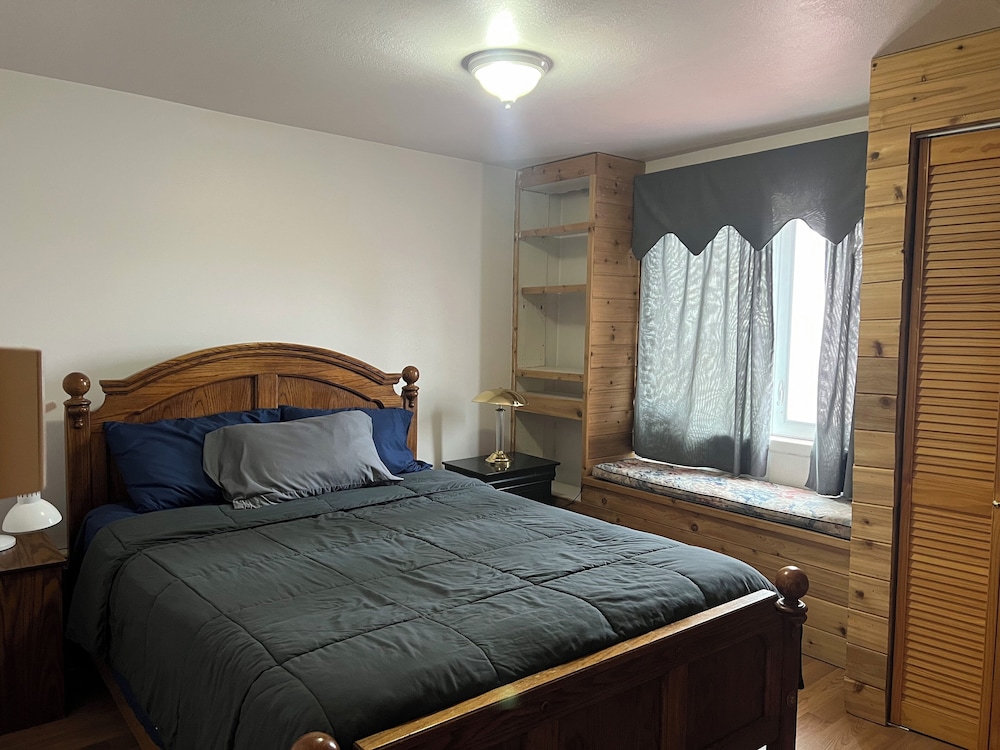 Bear Paw Inn