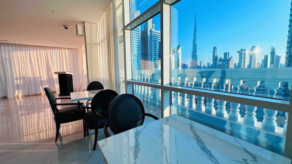 Emirates Grand Hotel Opposite DIFC