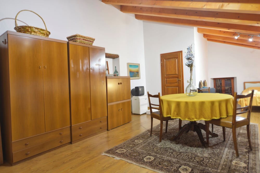 Beautiful Stone House in Gedici - Beahost Rentals view 4