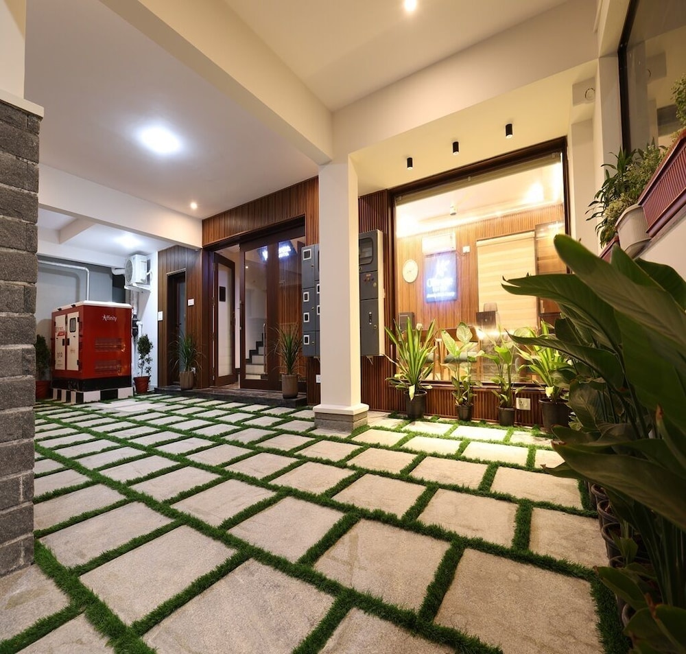 Olivette Suites