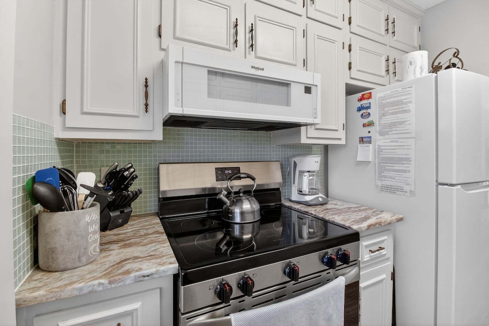 Ocean View Condominium 2 Bedroom Condo