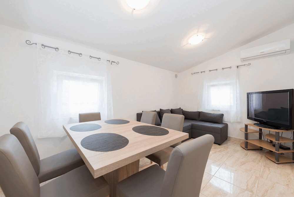 Apartment Banic view 3