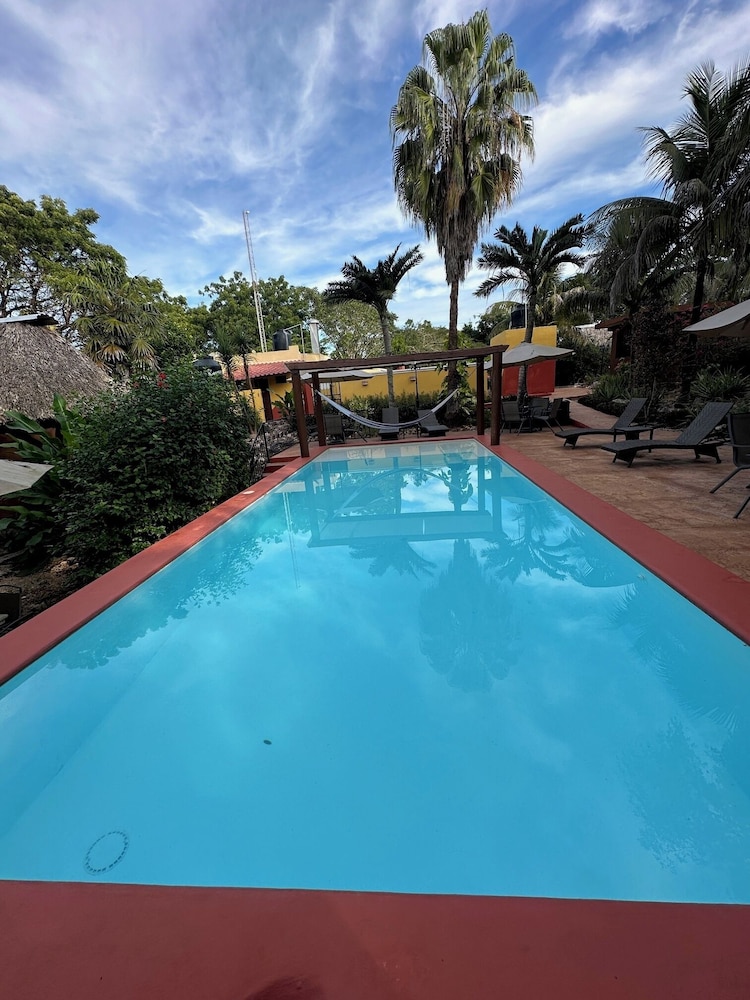 The Pickled Onion B&B and Restaurant Uxmal