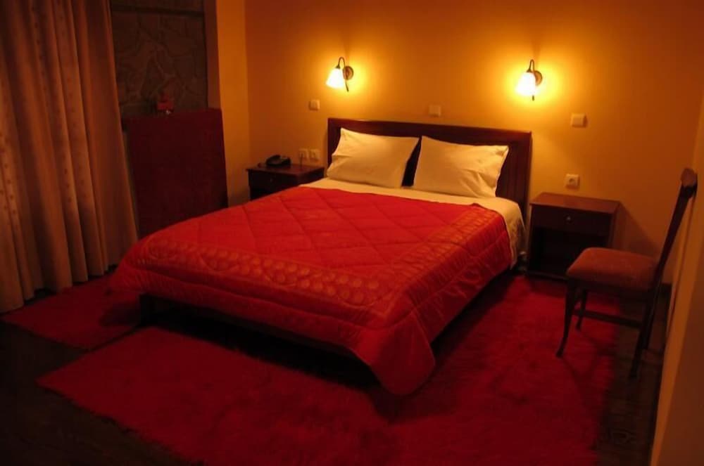 Kroupi Hotel photo 4