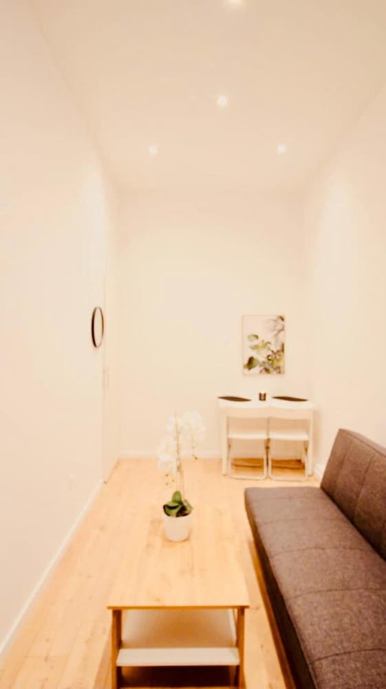 Cozy 5BR Apt 10min Walk to Augarten