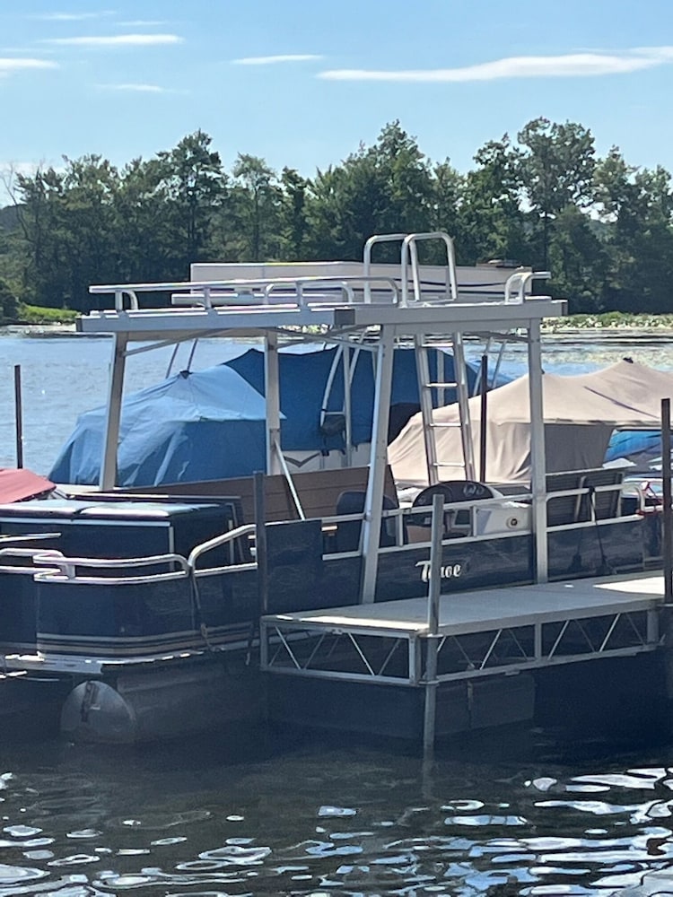 Edinboro Lake Resort Cabins