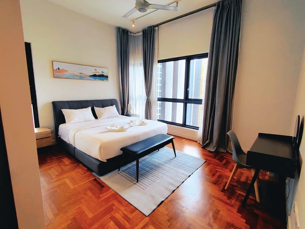 The Mews KLCC By Service Apartment