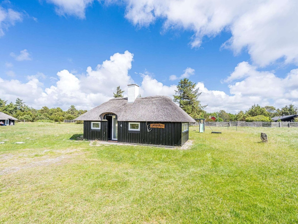 6 Person Holiday Home in Vejers Strand view 2