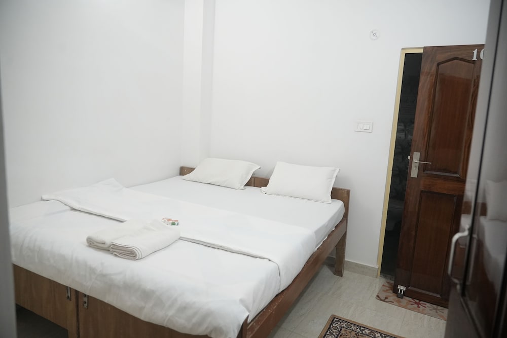 Varanasi Rest House
