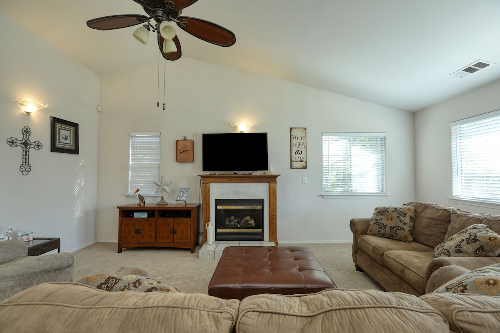 1211 Norswing 3 Bedroom Home by Redawning view 4