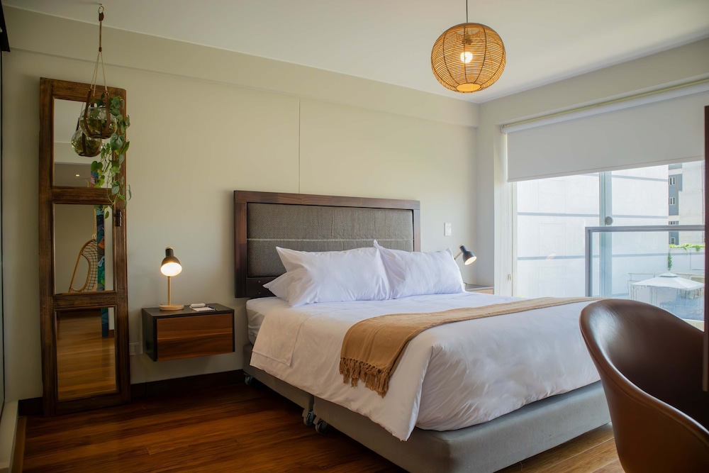 w Atonishing 1BR With Terrace in Barranco