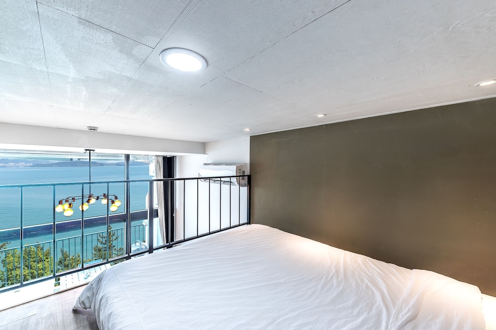 Yeosu Lastella Spa Pet-friendly Pension