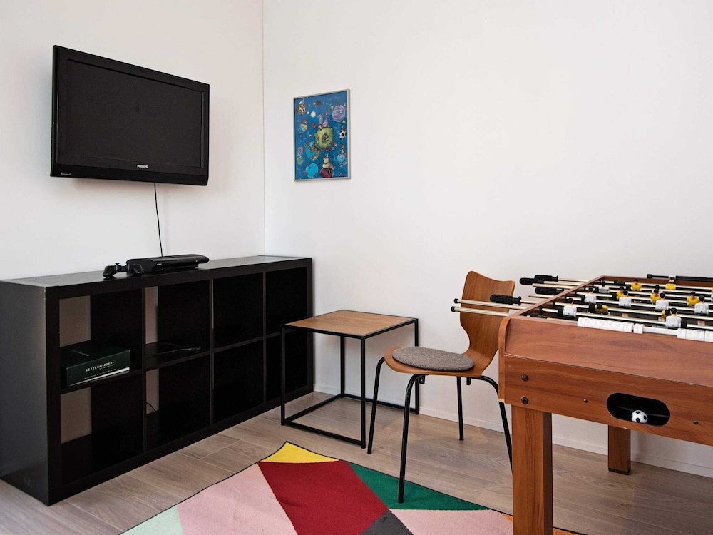 6 Person Holiday Home in Romo view 2