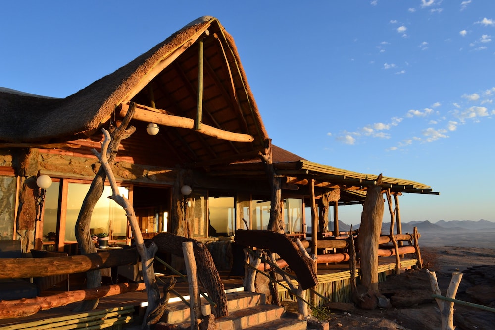 Namib's Valley Lodge