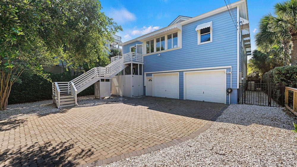Historic Isle of Palms Retreat Near the Beach w/ Pool & Screened Porch Roosevelt Retreat by Avantstay