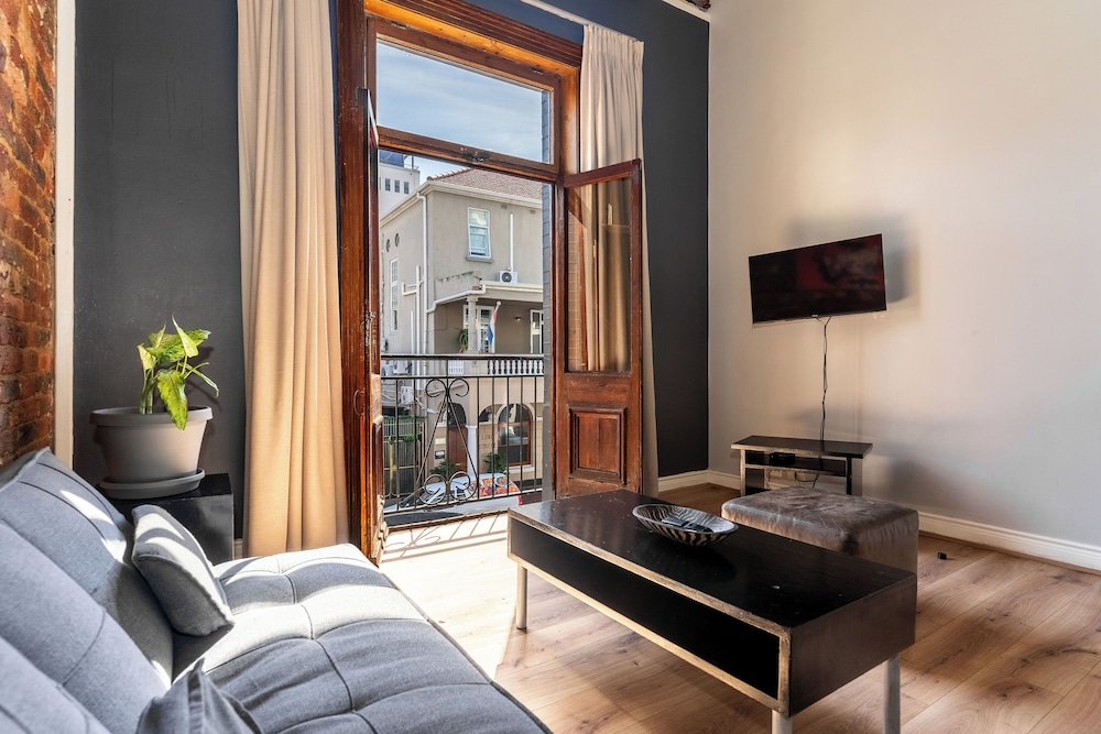 Long Street Self Catering Apartments