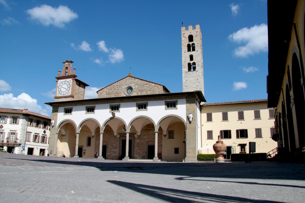 Relaxing Tuscan Country Near Florence
