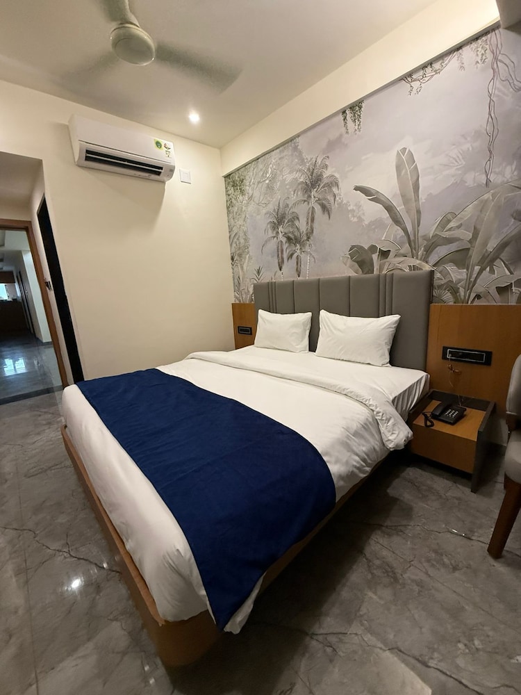 The Malay comfort-Hotel Dwarka residency