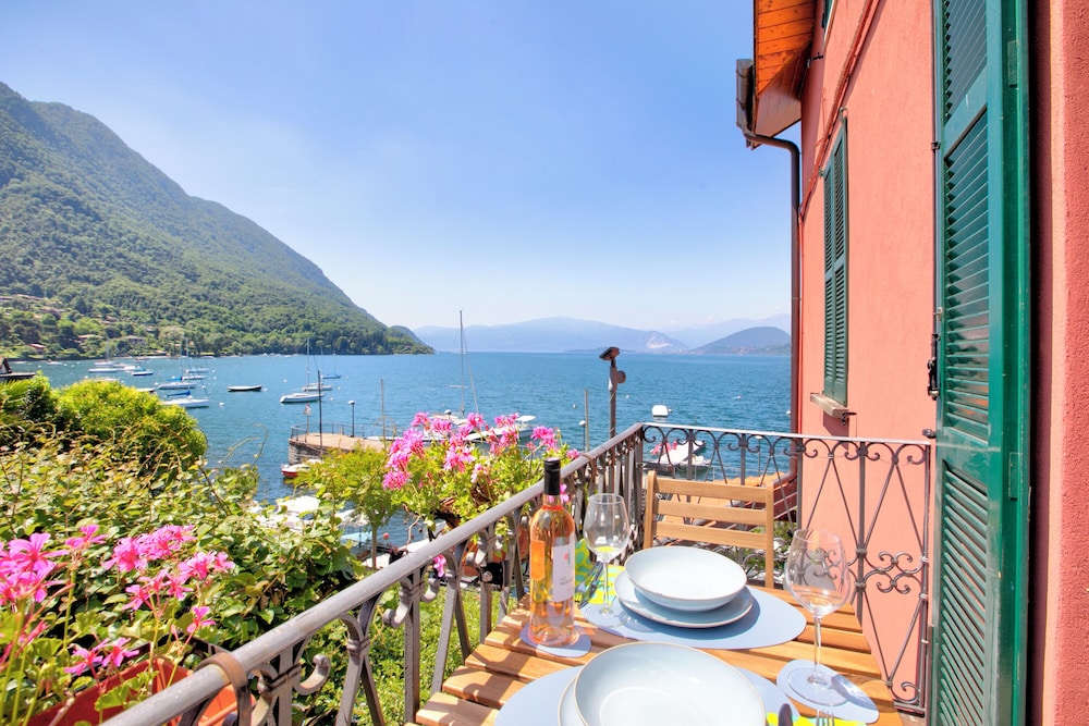 Il Porticciolo Lake Front