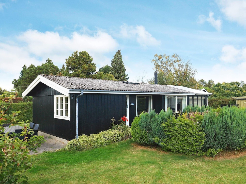 6 Person Holiday Home in Rodvig Stevns view 3