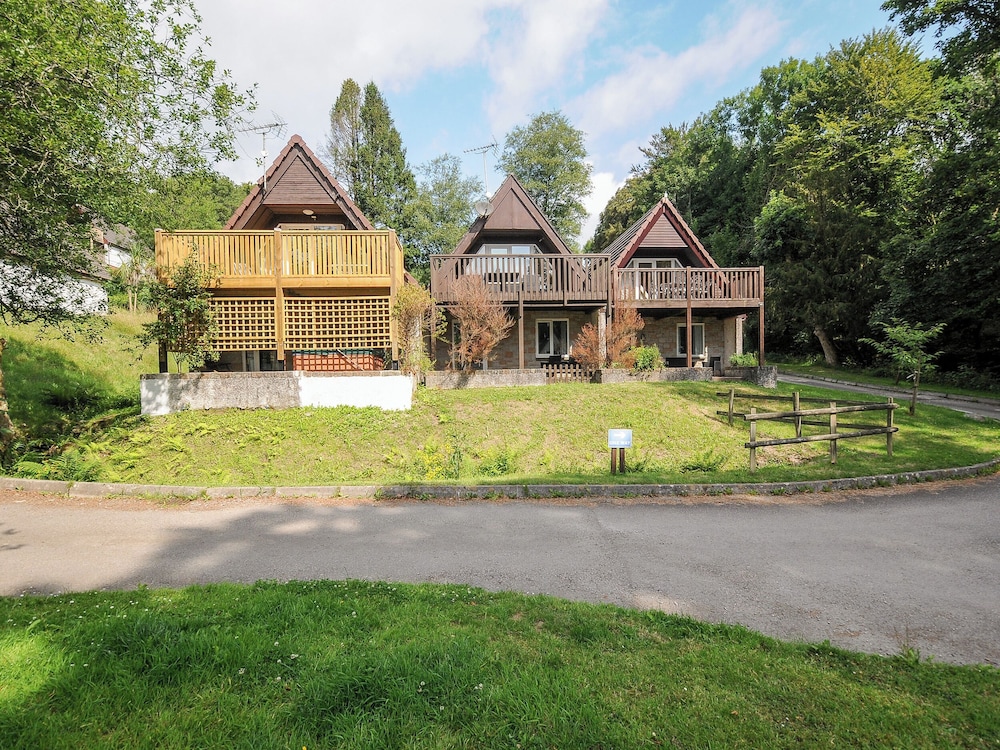 42 Valley Lodge