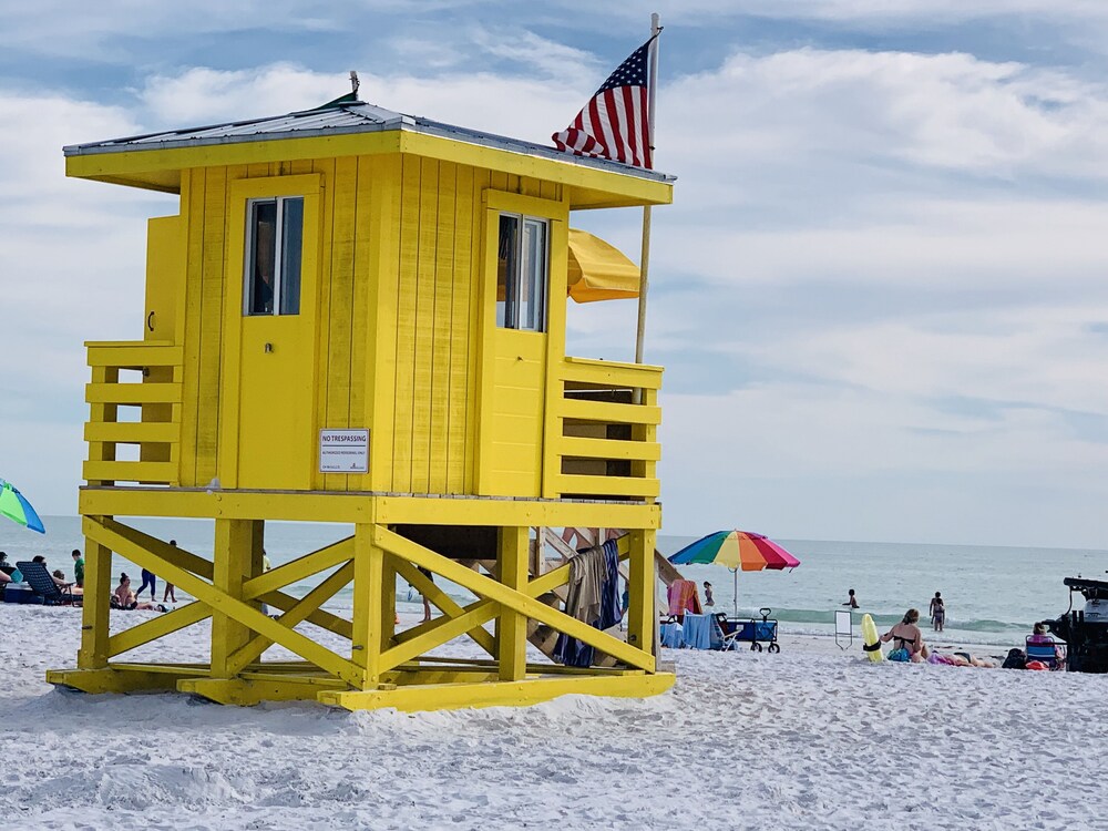 Florida Paradise Near Img Academy and Beach - Property Image 24