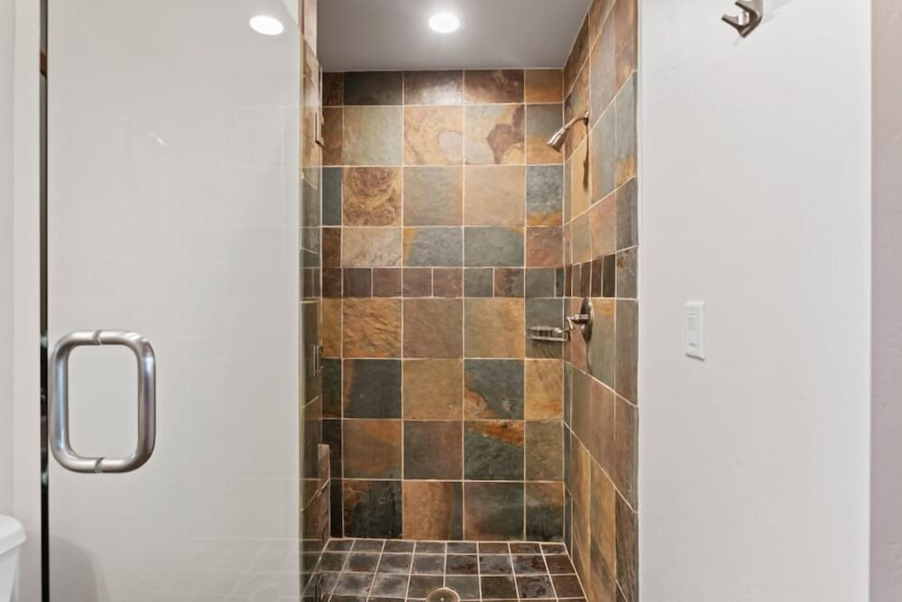 305 - Three Bedroom Shooting Star 3 Condo