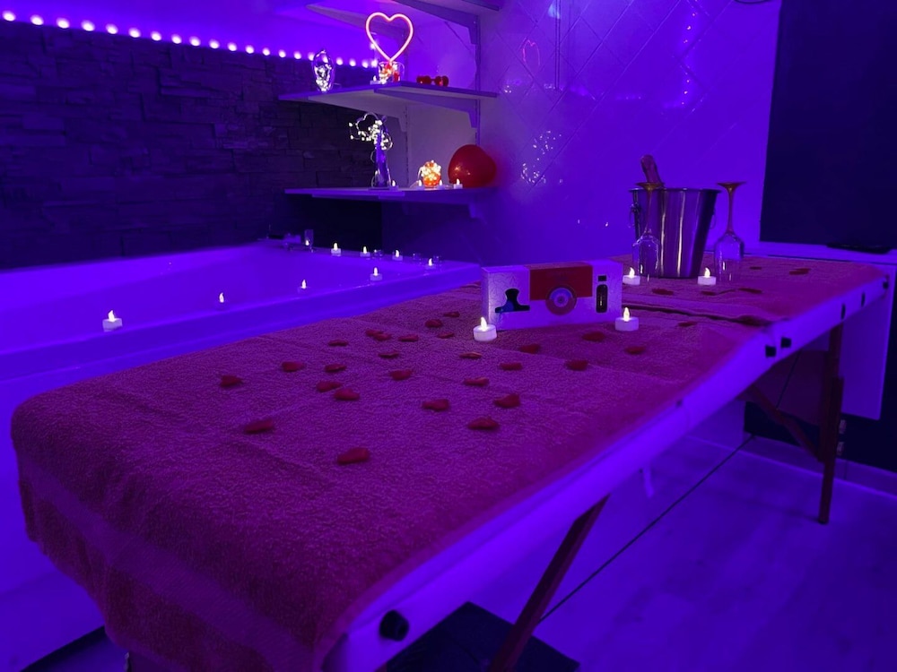 Loveroom Toulon