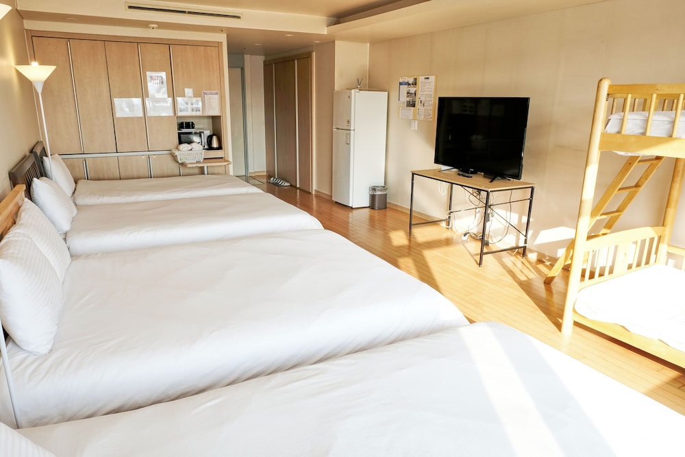 Gogo House