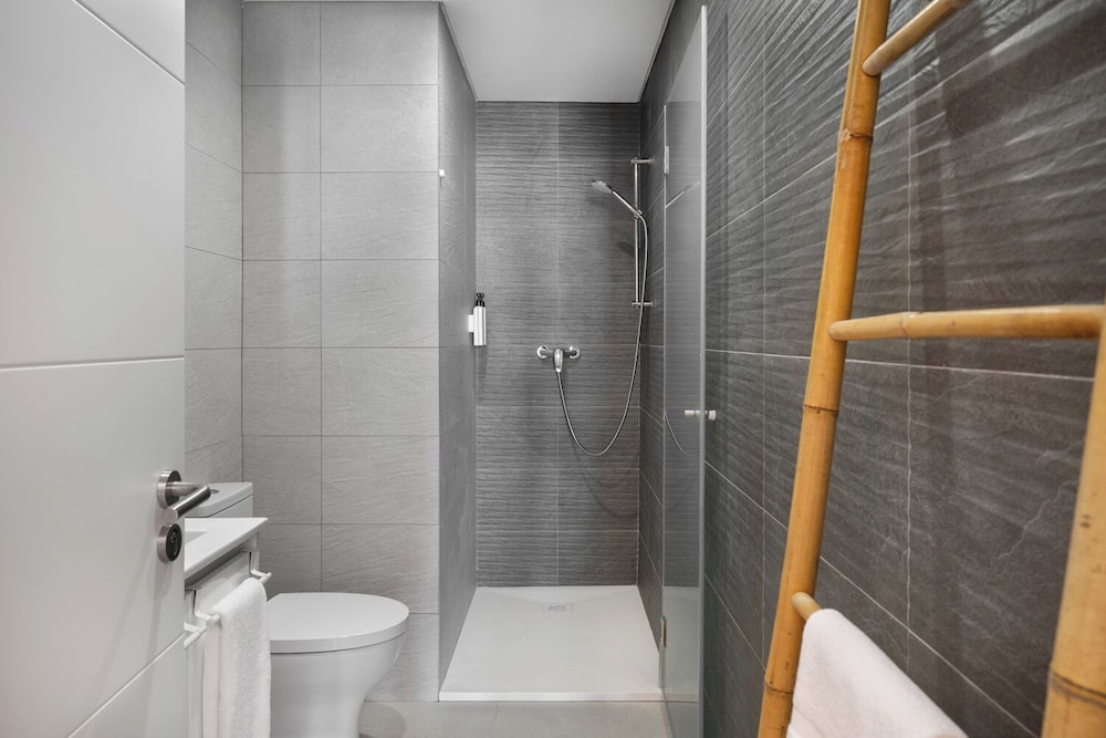 Faro DAZ House by Get Your Stay