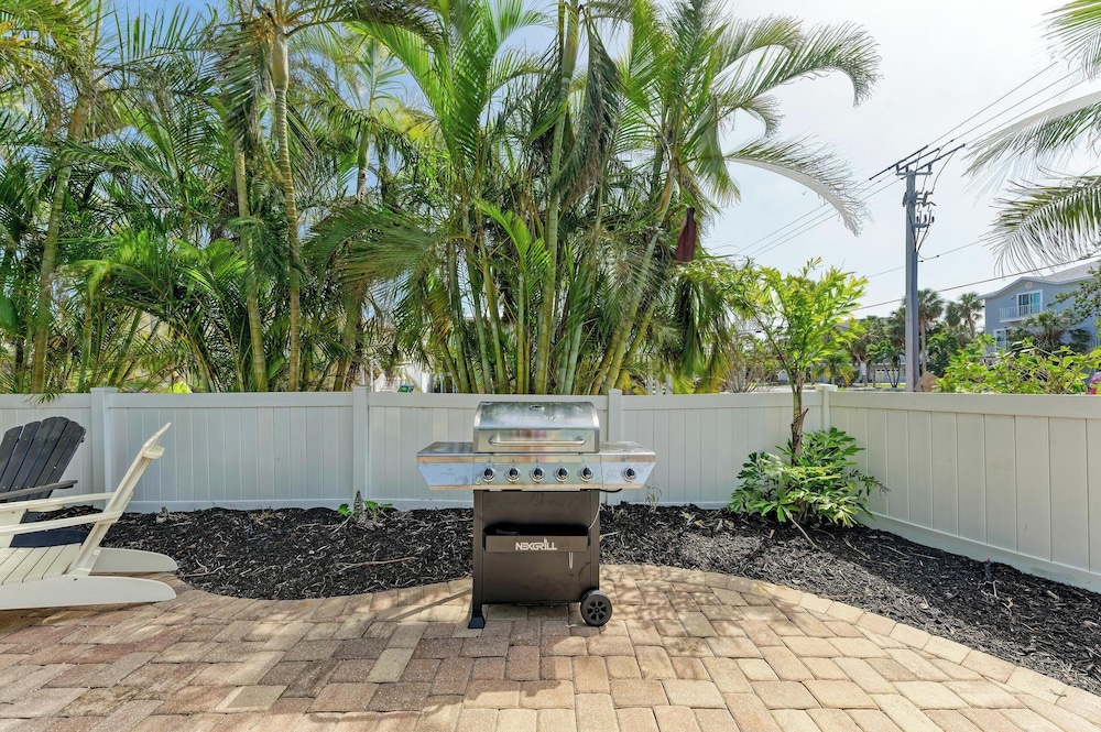 Anna Maria Island Blue Bella Bliss - Private Heated Pool