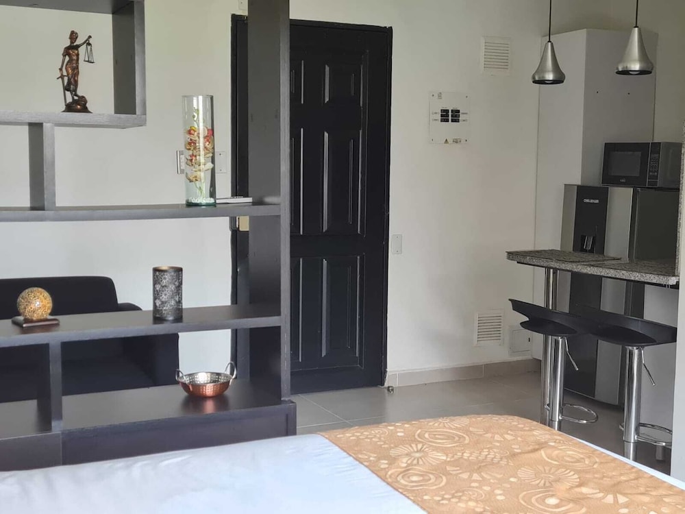 504 Moderno Aparta-Suite en Versalles Tipo Loft - Cali Tower Suites & Lofts