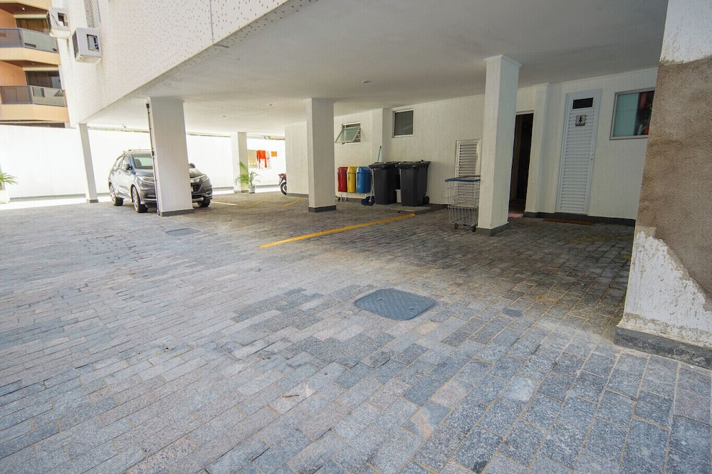 Apto com Wi-fi Ar-condicionado e Vaga de Garagem