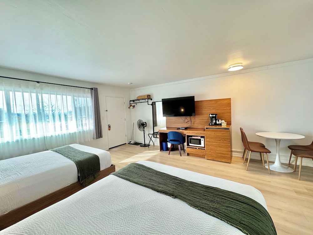 Ucluelet Wildwood Inn